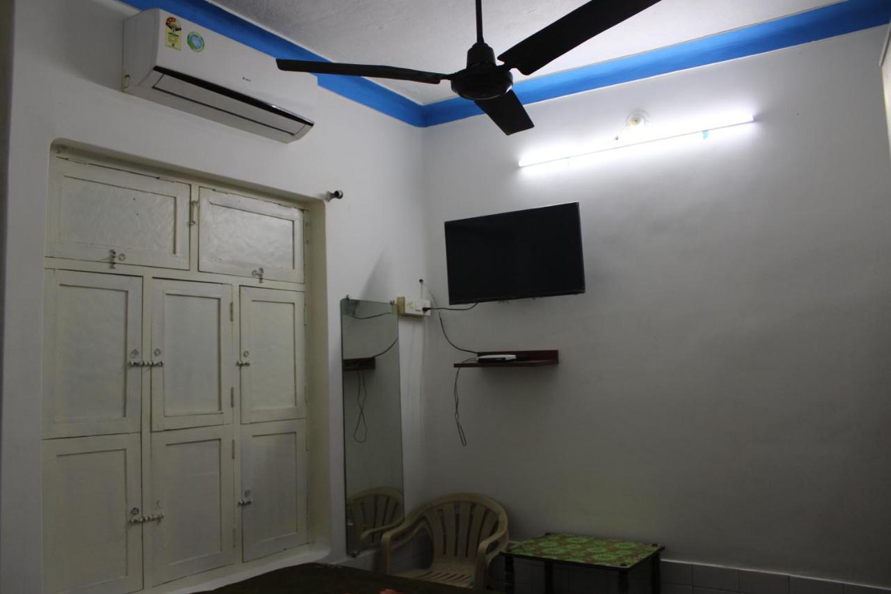 Balaji Guest House Pondicherry Exteriör bild