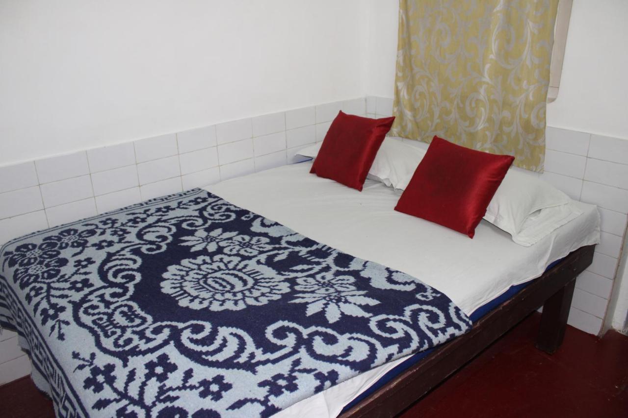 Balaji Guest House Pondicherry Exteriör bild