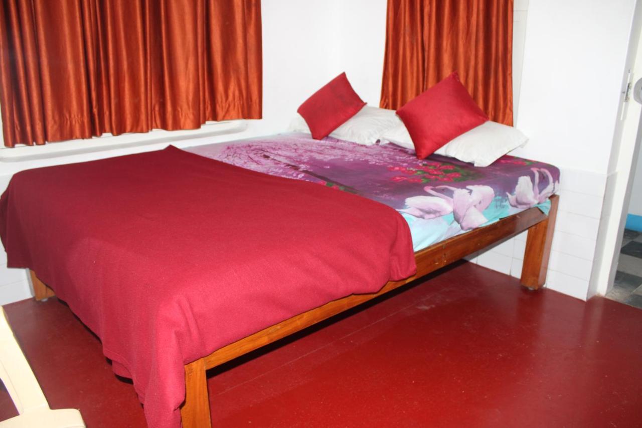 Balaji Guest House Pondicherry Exteriör bild